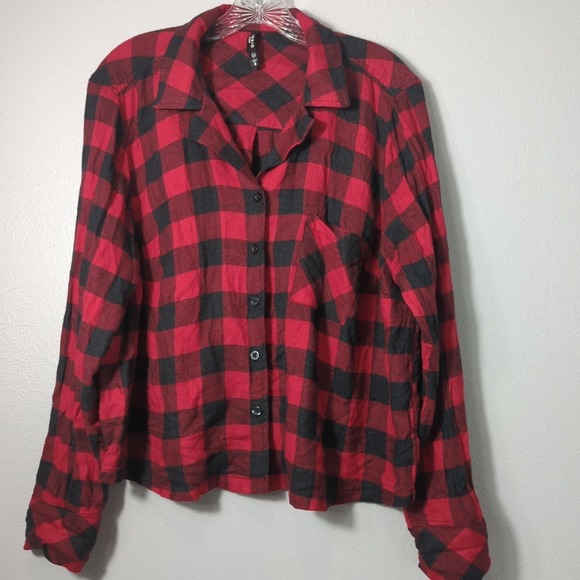 torrid Tops - Torrid Womens Size 0(12) Black Red flannel buffalo plaid cropped sleep shirt 121